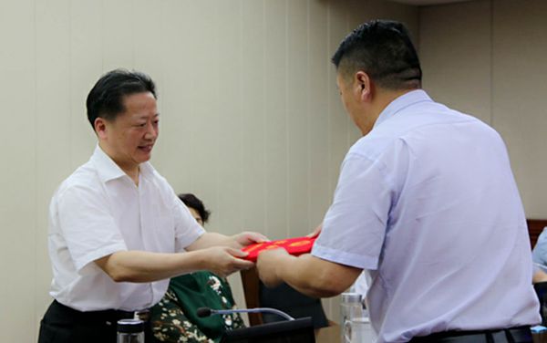 微信图片_20180601161629_副本.jpg